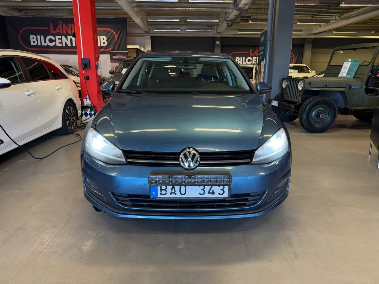 Vehicle image 2