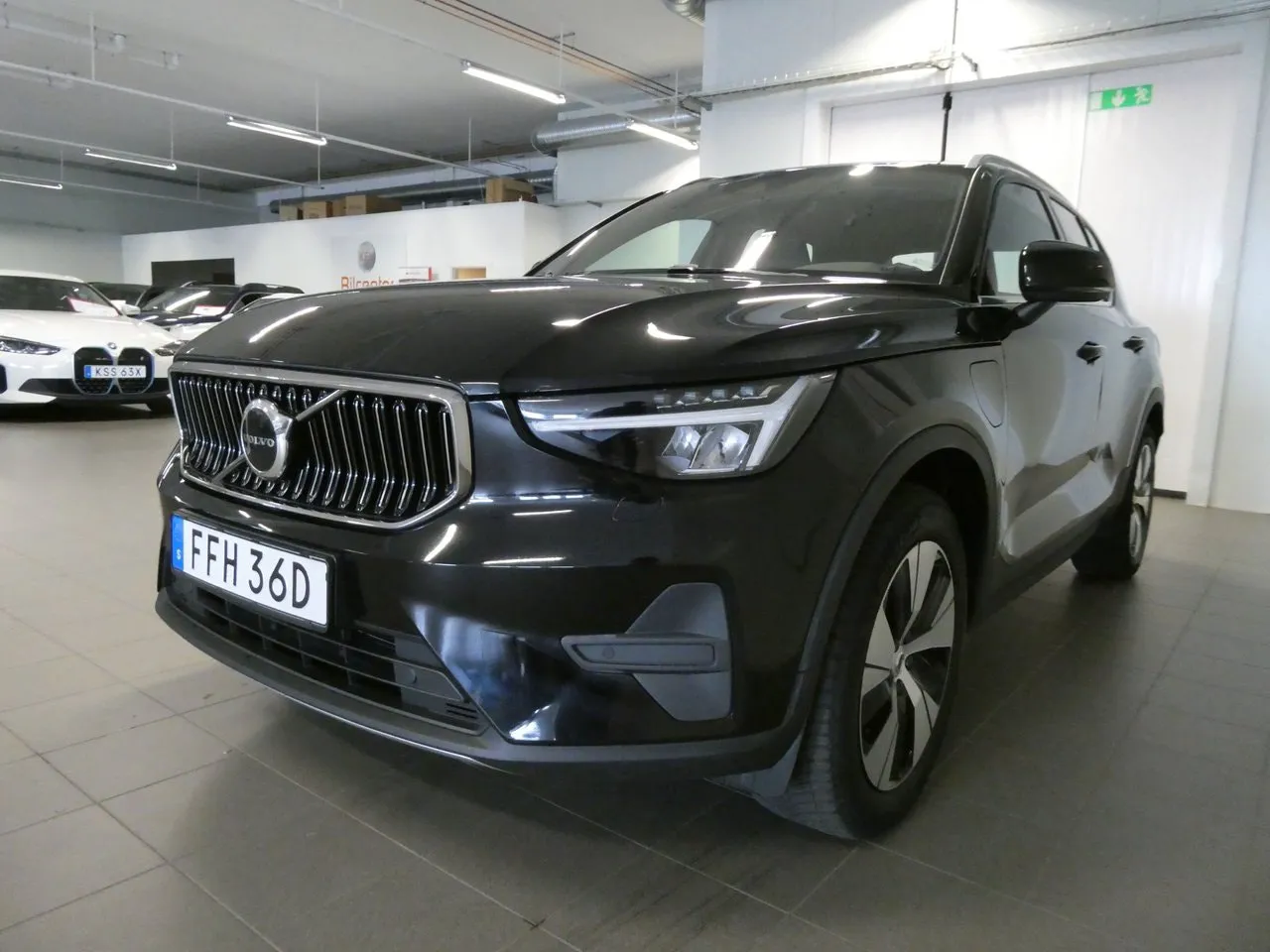 Vehicle image 11
