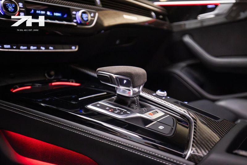 Audi RS4 bild 11