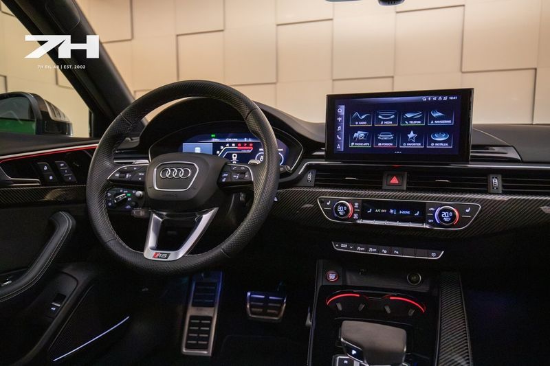Audi RS4 bild 15