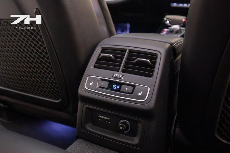 Audi RS4 bild 24