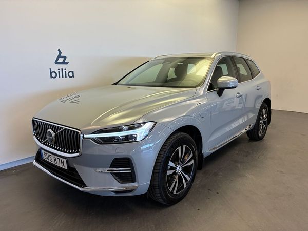 Volvo XC60 T6 Core Nordic Edition / Panoramatak / Dragkrok / Keyless / Backkamera / - 2025