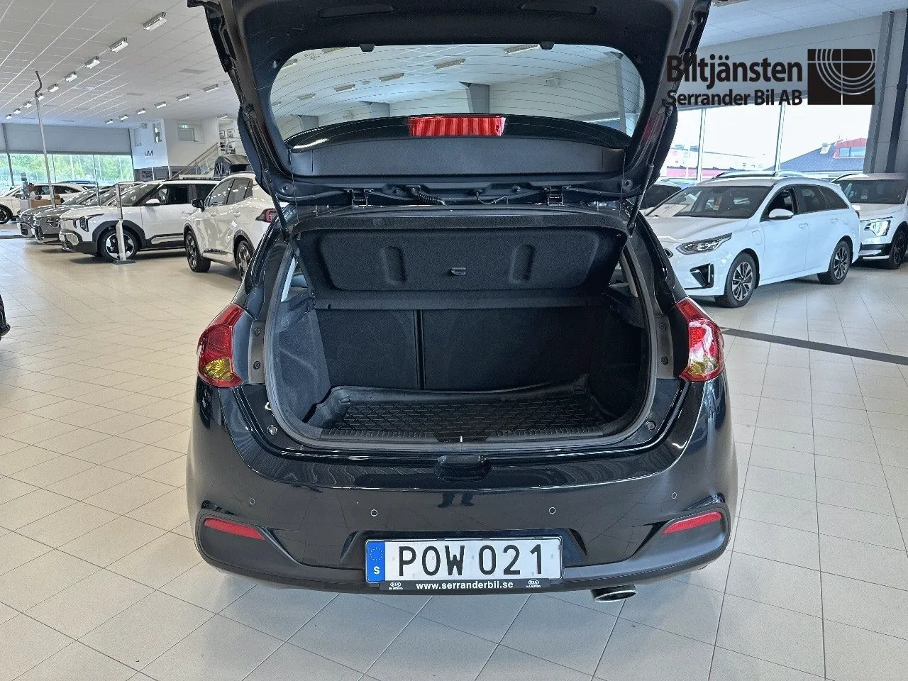 Vehicle image 13