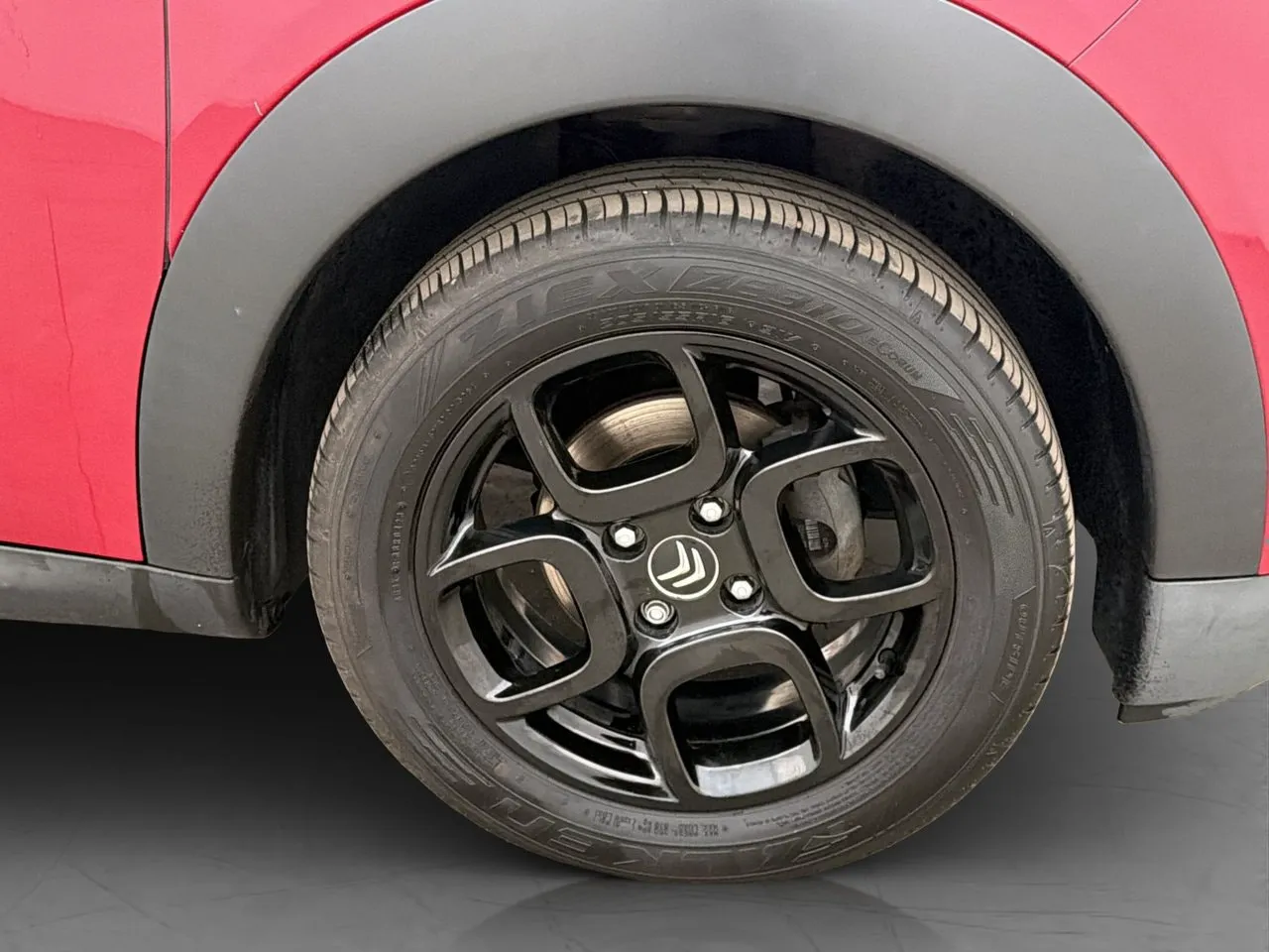 Vehicle image 22