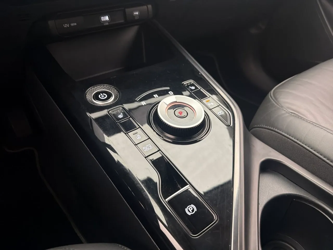 Vehicle image 21