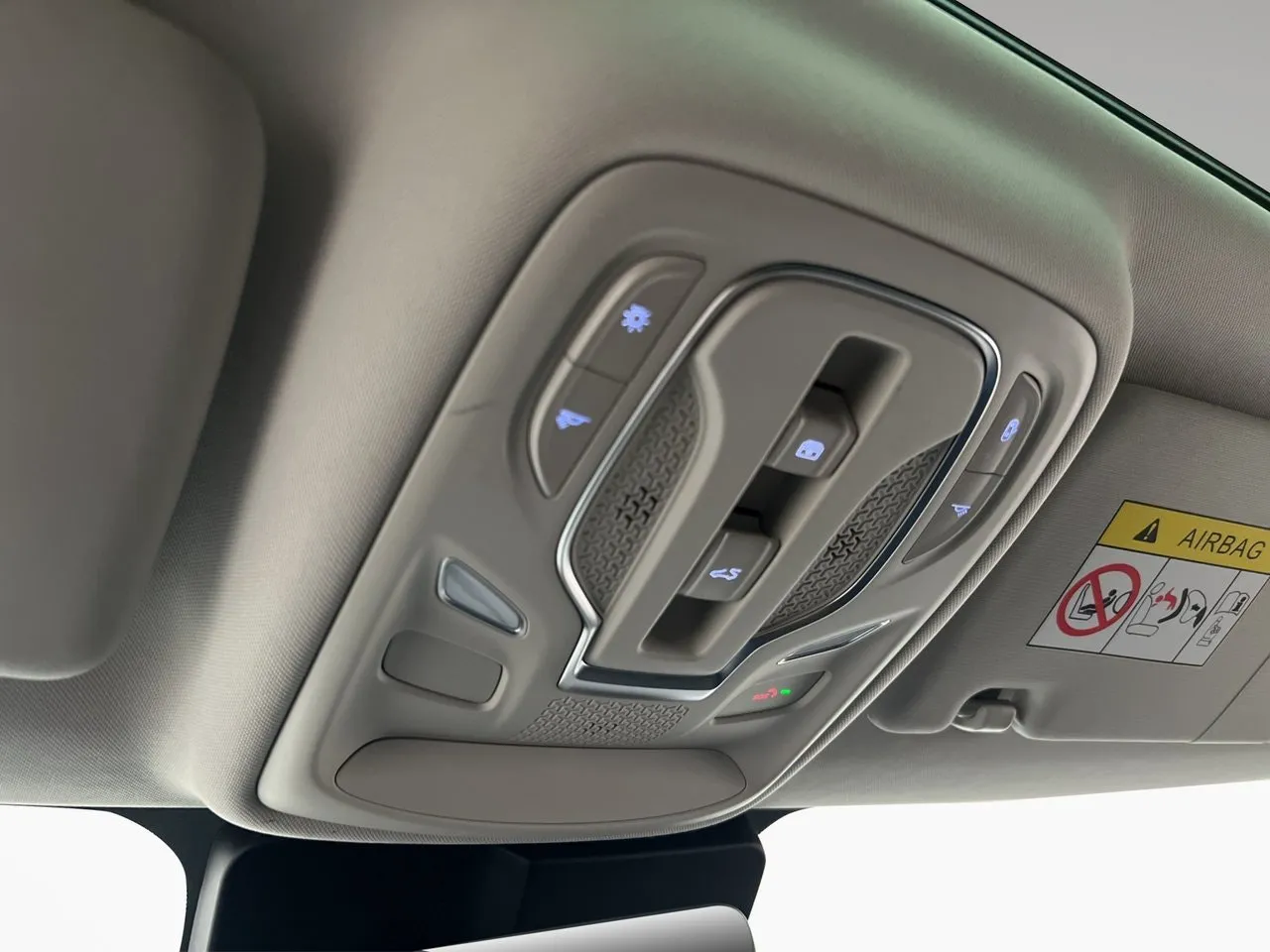 Vehicle image 32