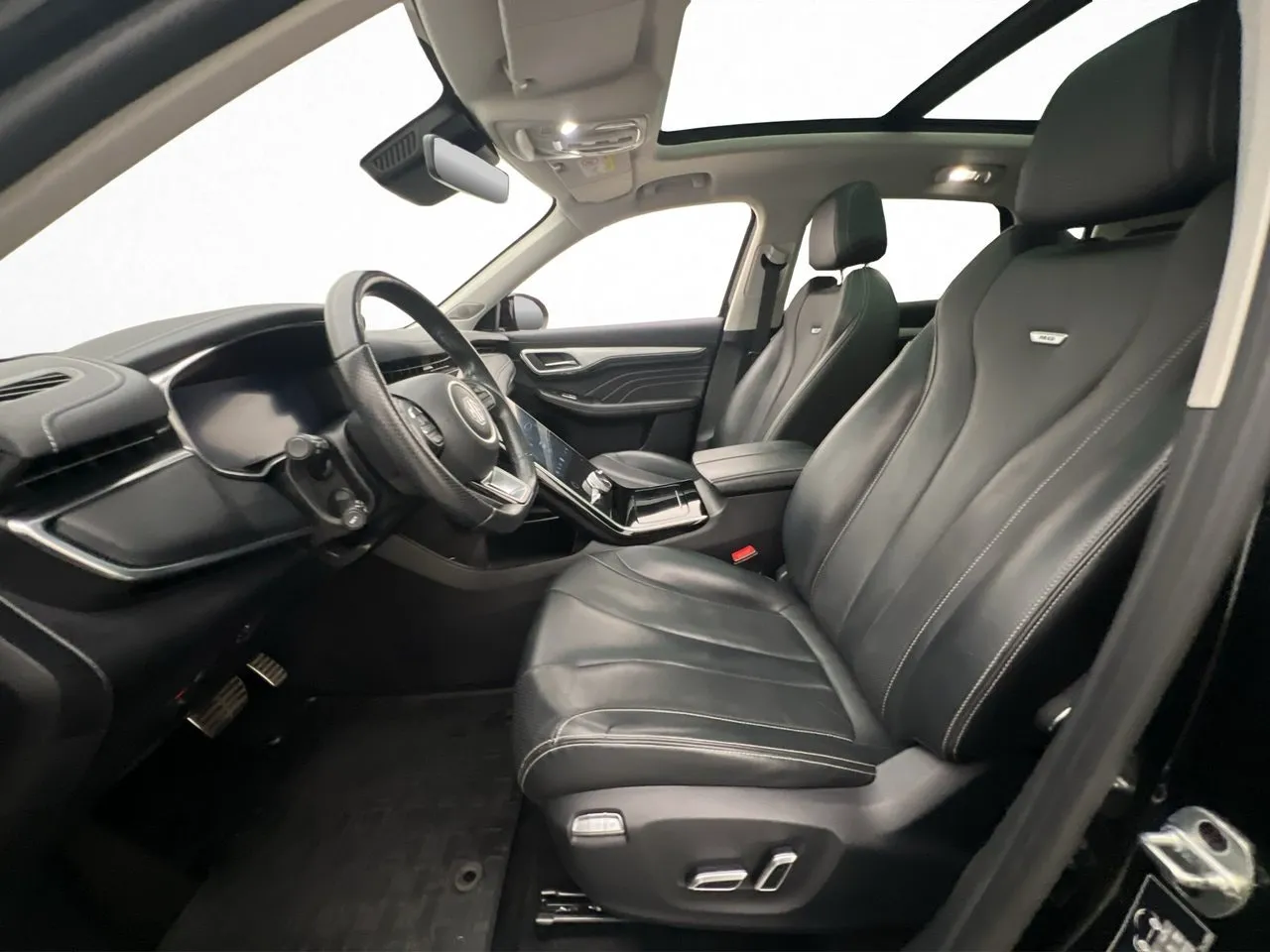 Vehicle image 20