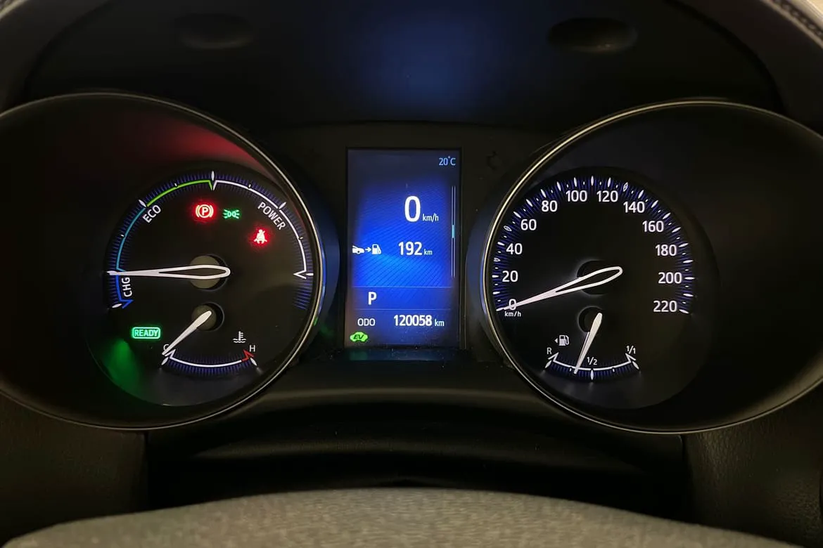 Vehicle image 15
