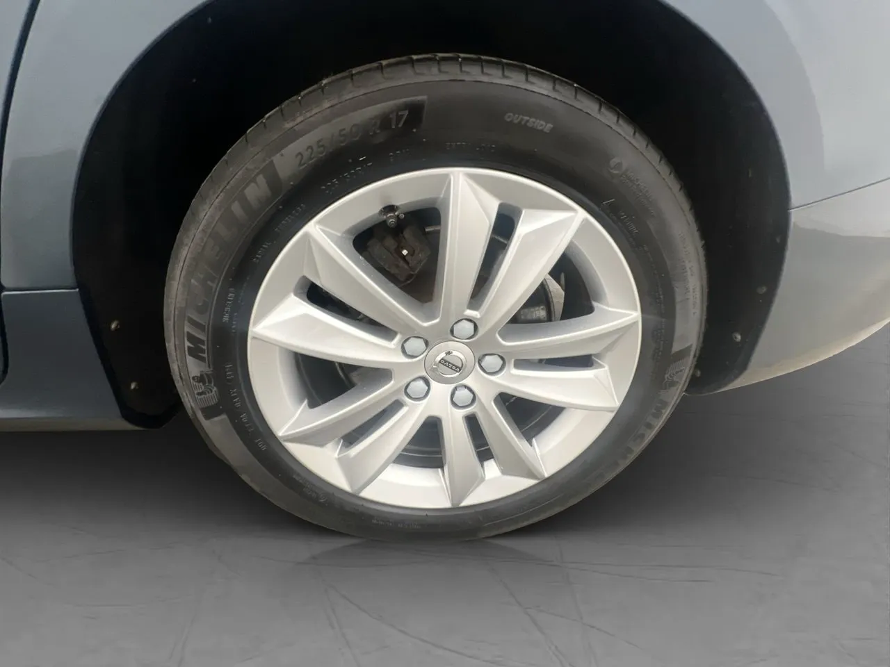 Vehicle image 36