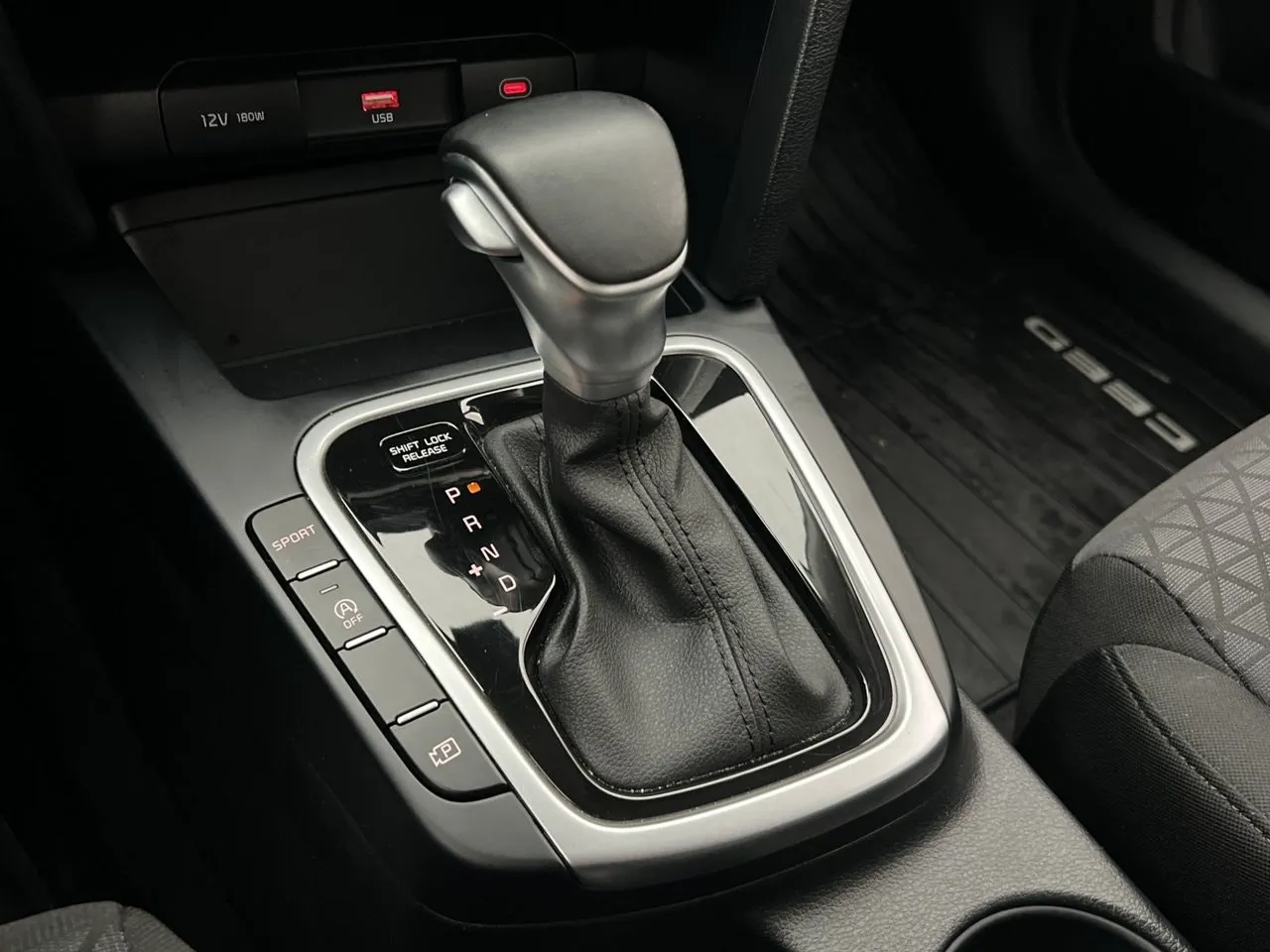 Vehicle image 22