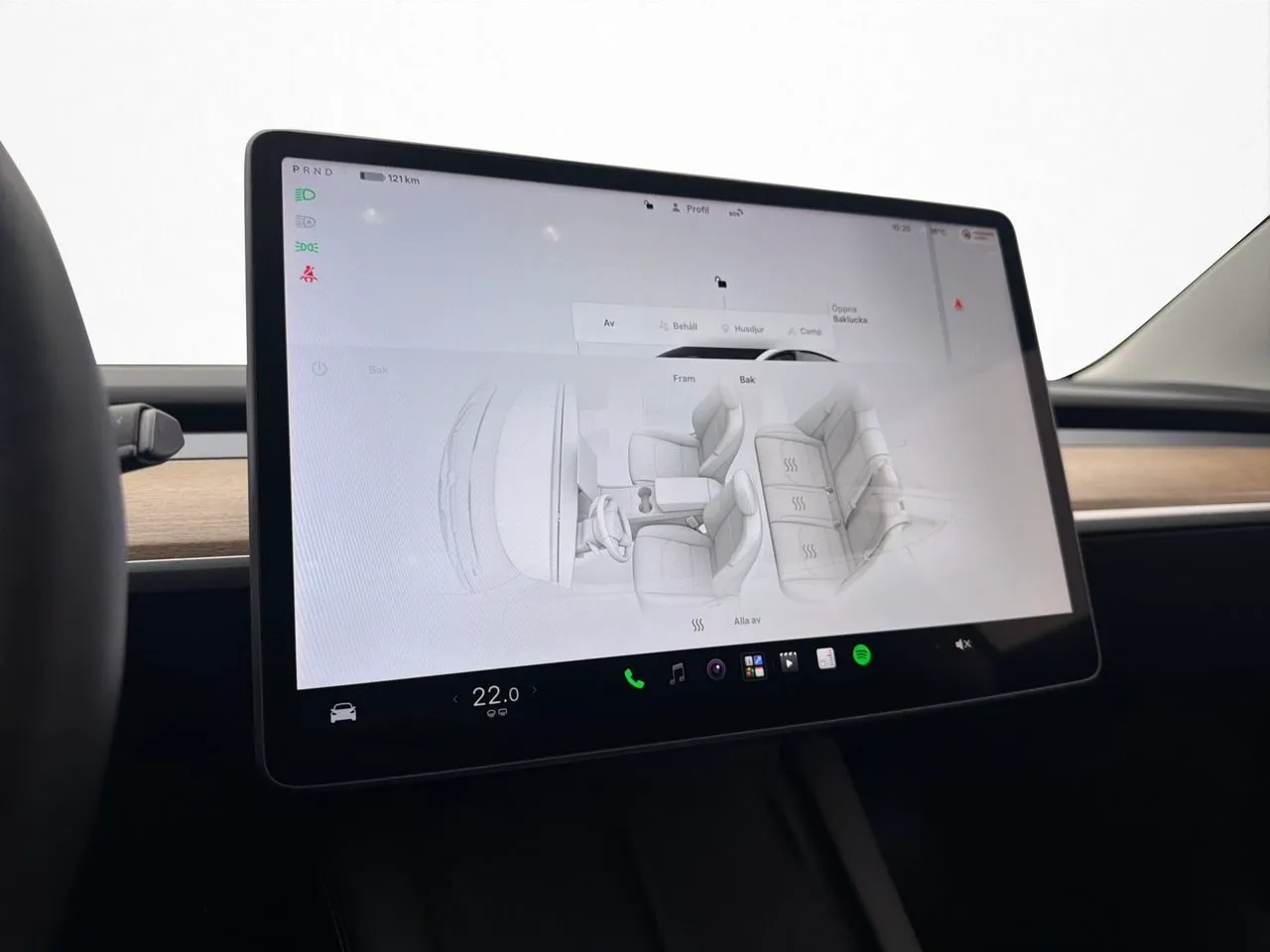 Vehicle image 18
