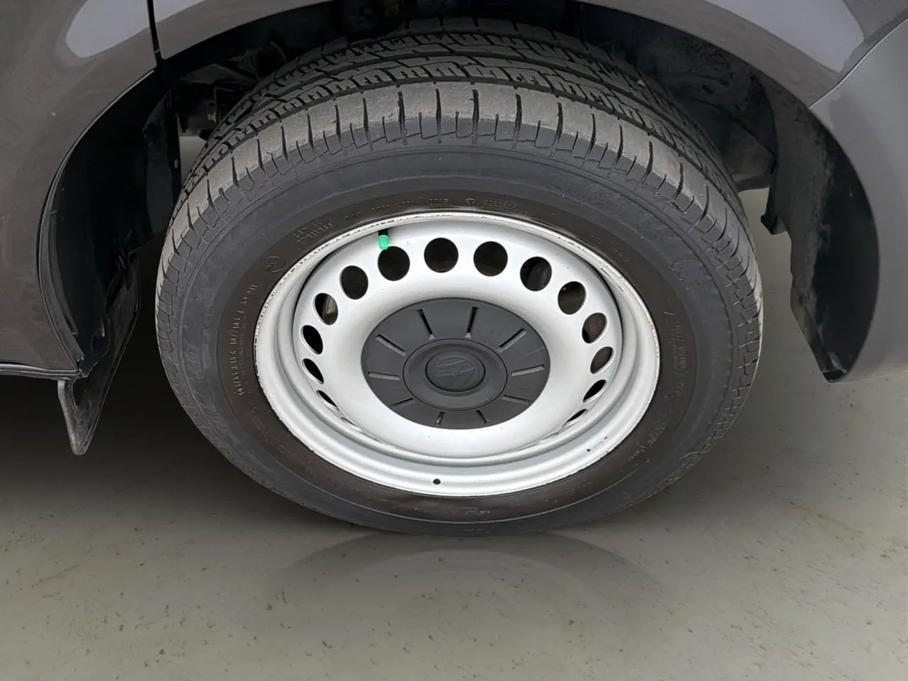 Vehicle image 31