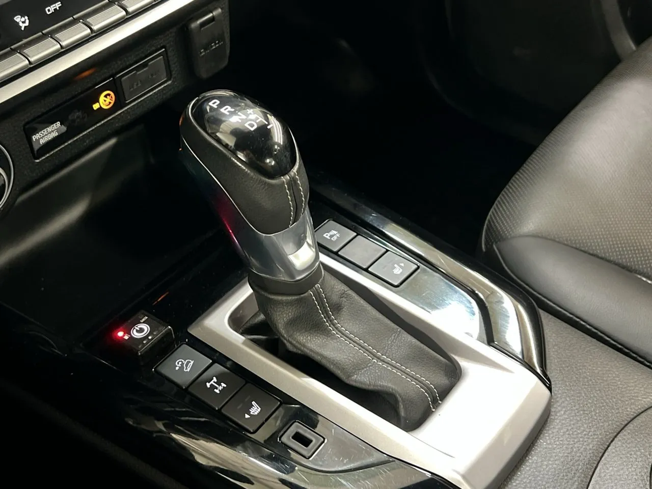 Vehicle image 25