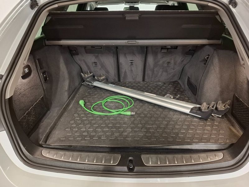 BMW 320 bild 14