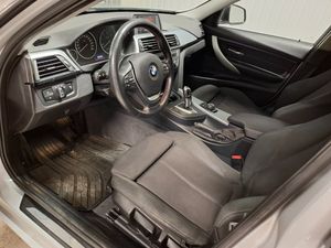 BMW 320 bild 10