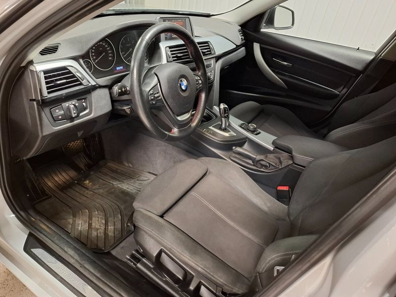 BMW 320 bild 10