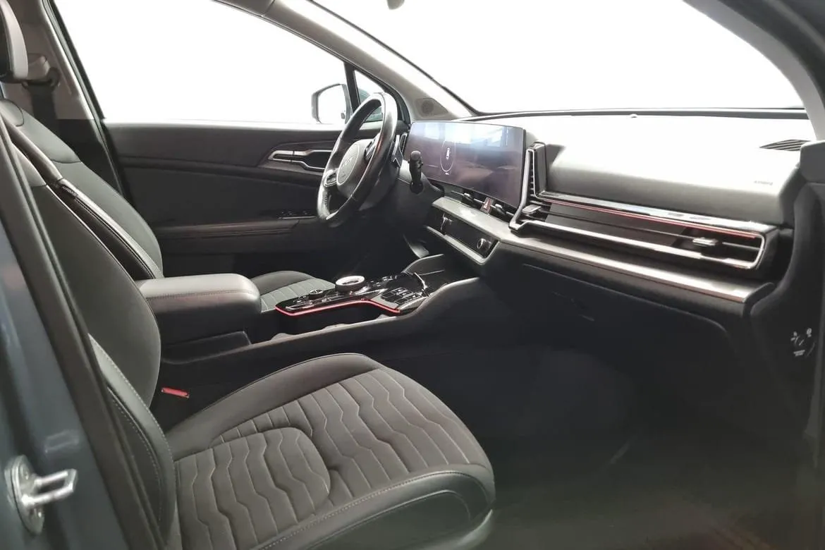 Vehicle image 20