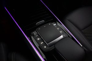 Mercedes EQA300 bild 24