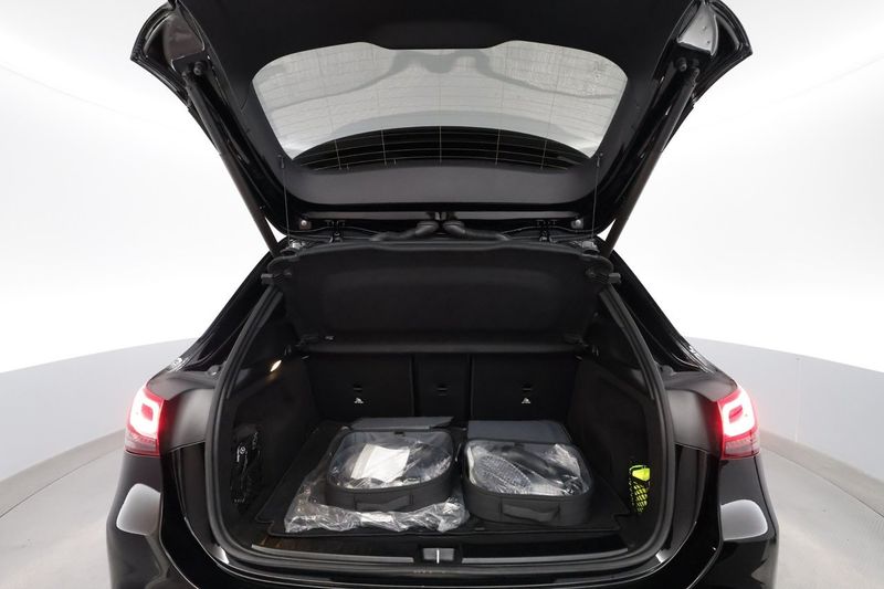 Mercedes EQA300 bild 26