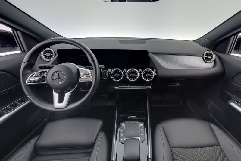 Mercedes EQA300 bild 13