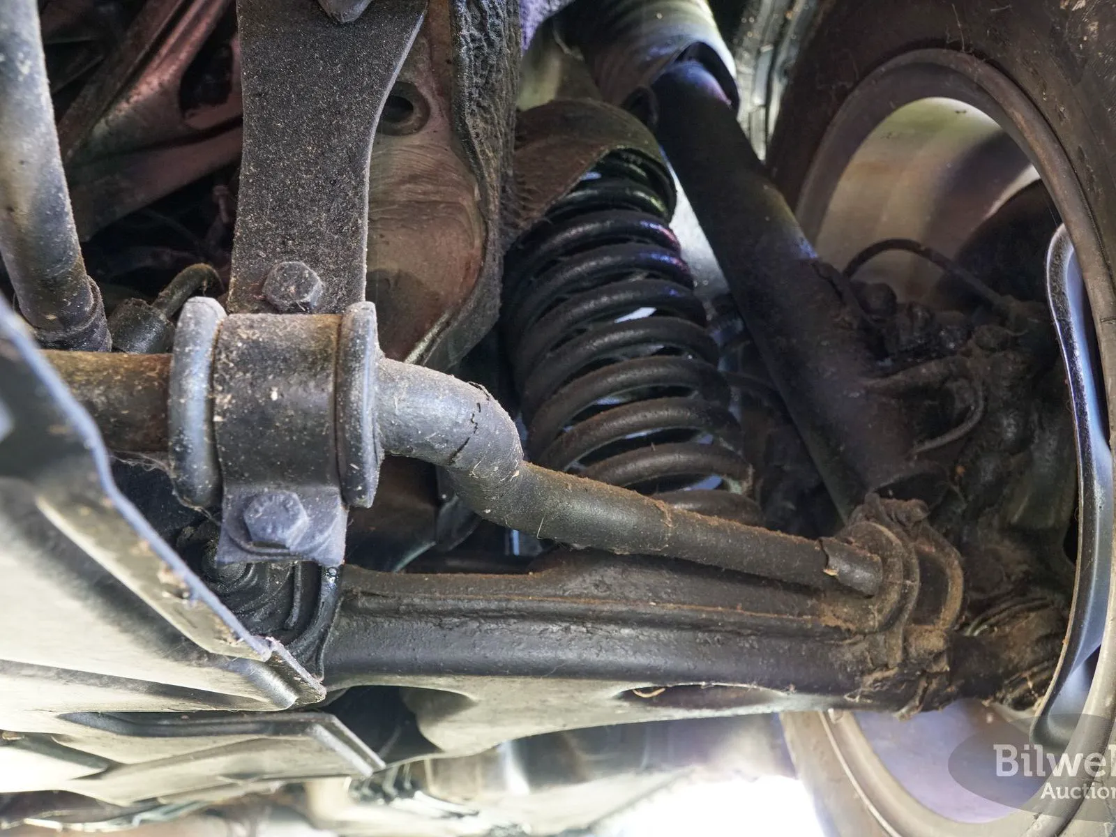 Vehicle image 14