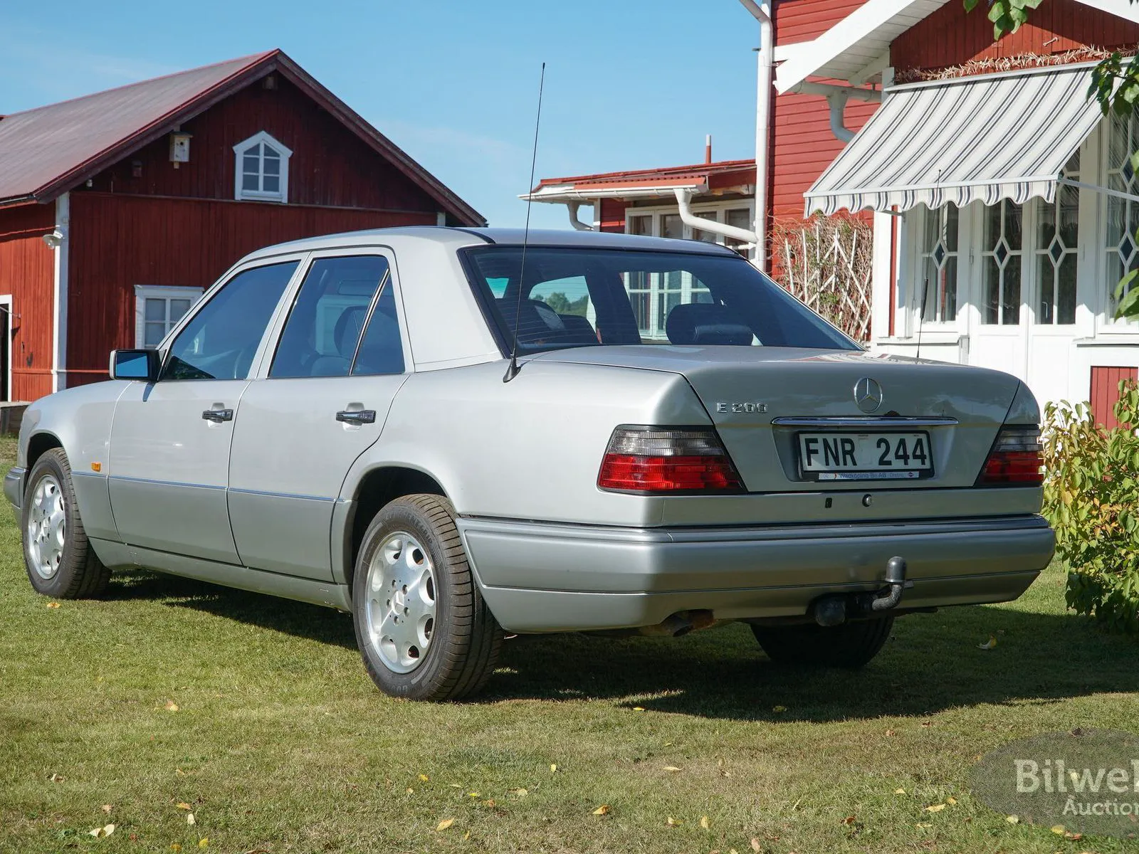 Vehicle image 20