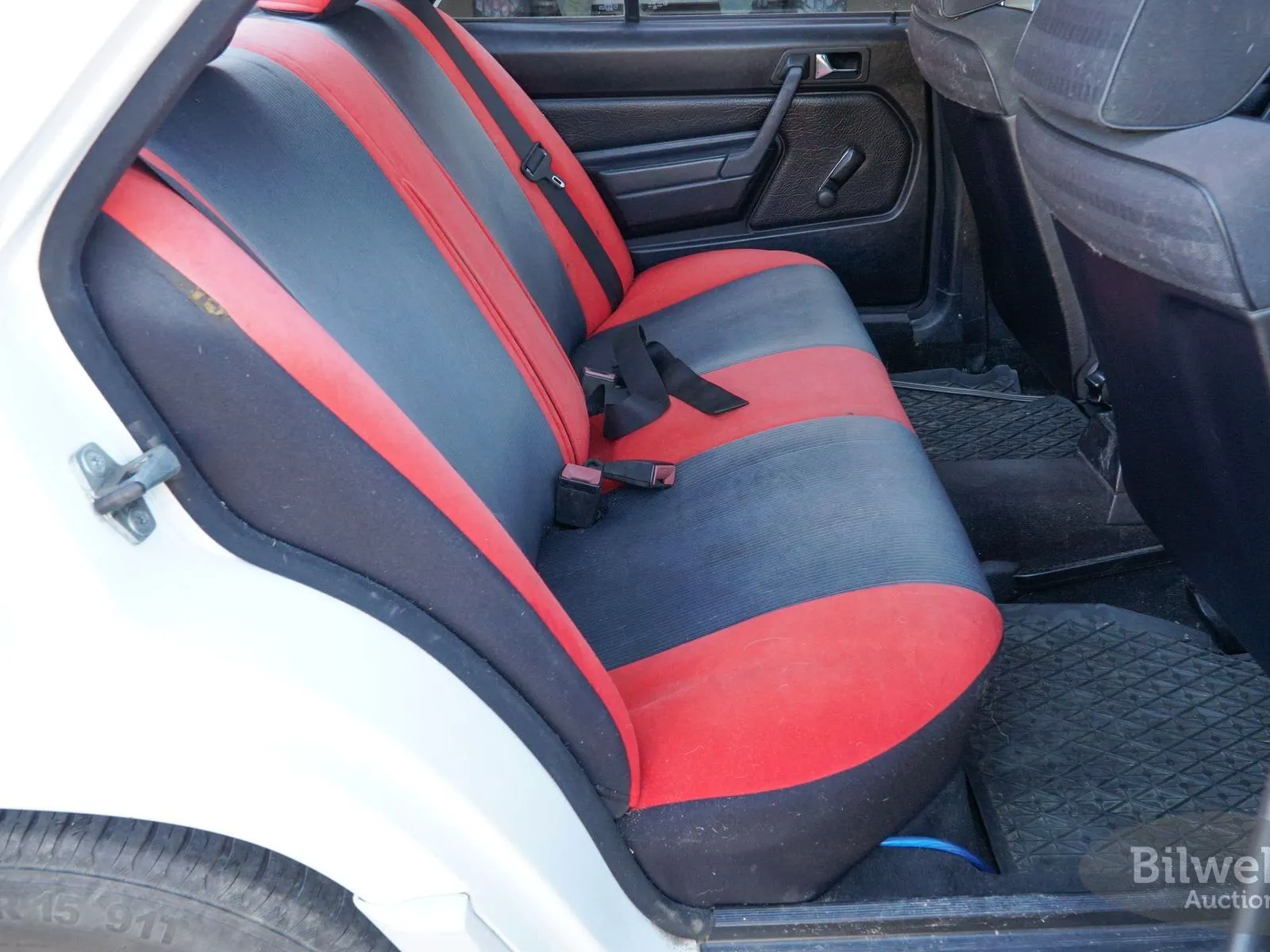 Vehicle image 41