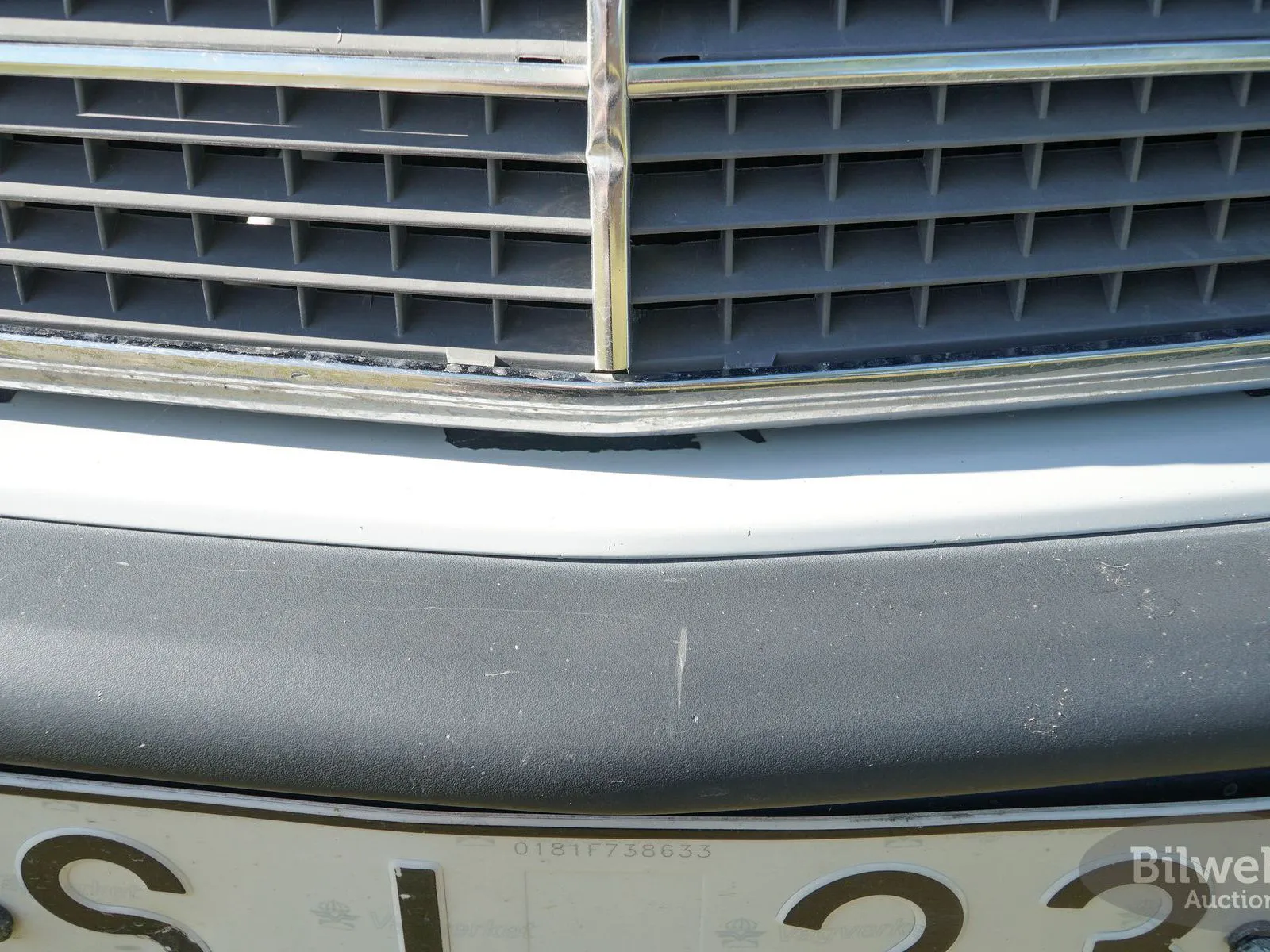 Vehicle image 20