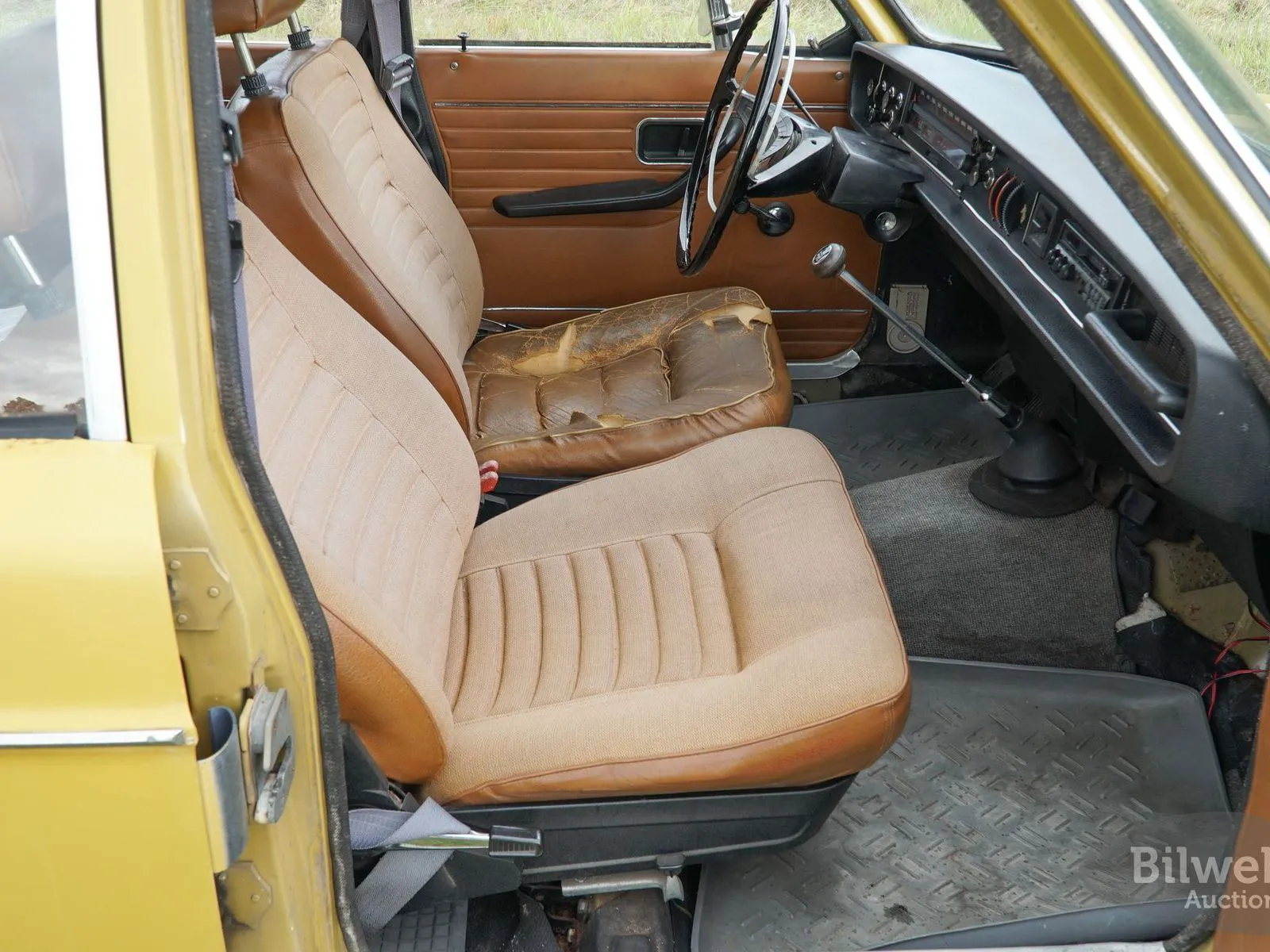 Vehicle image 36