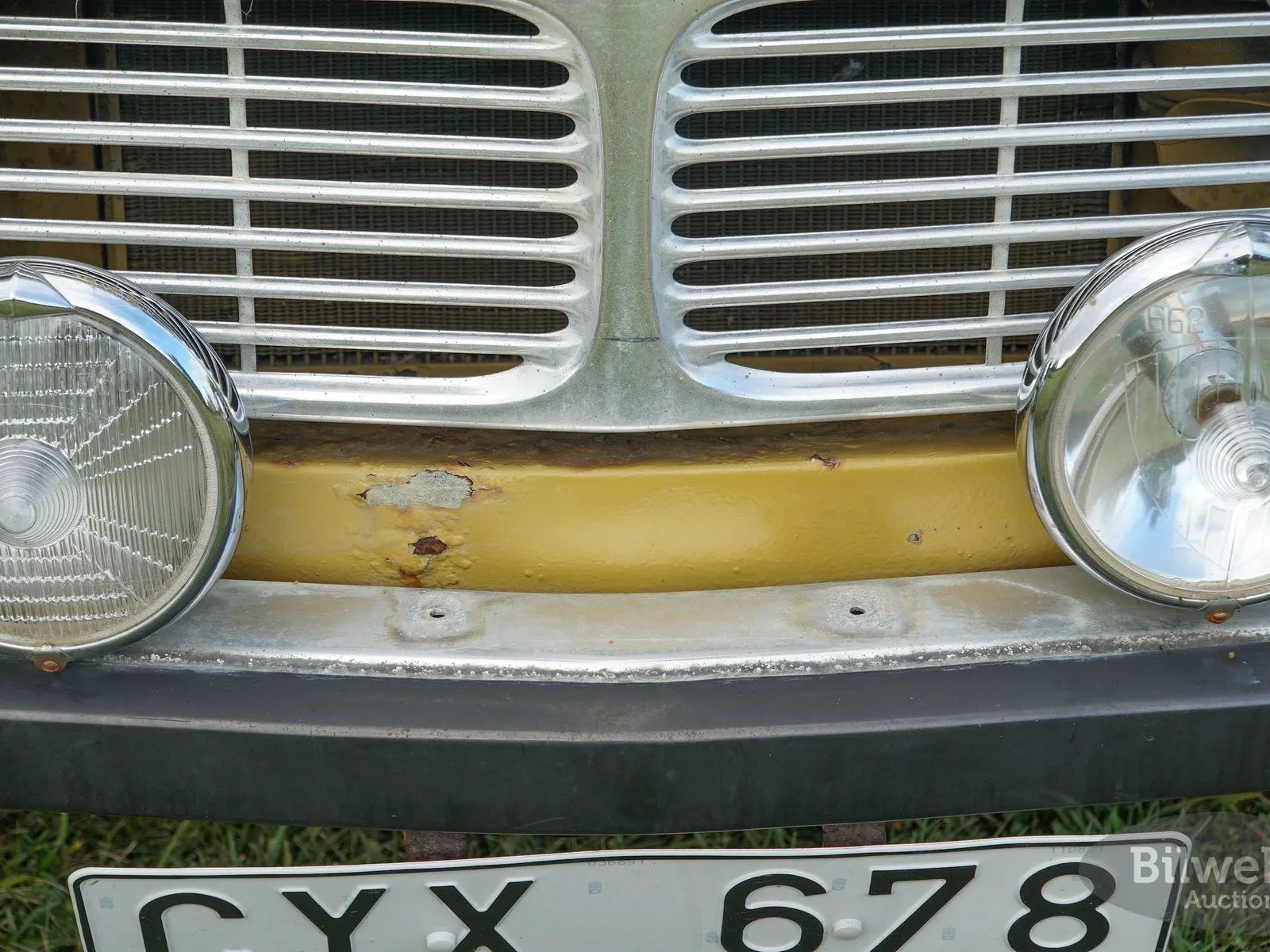 Vehicle image 11