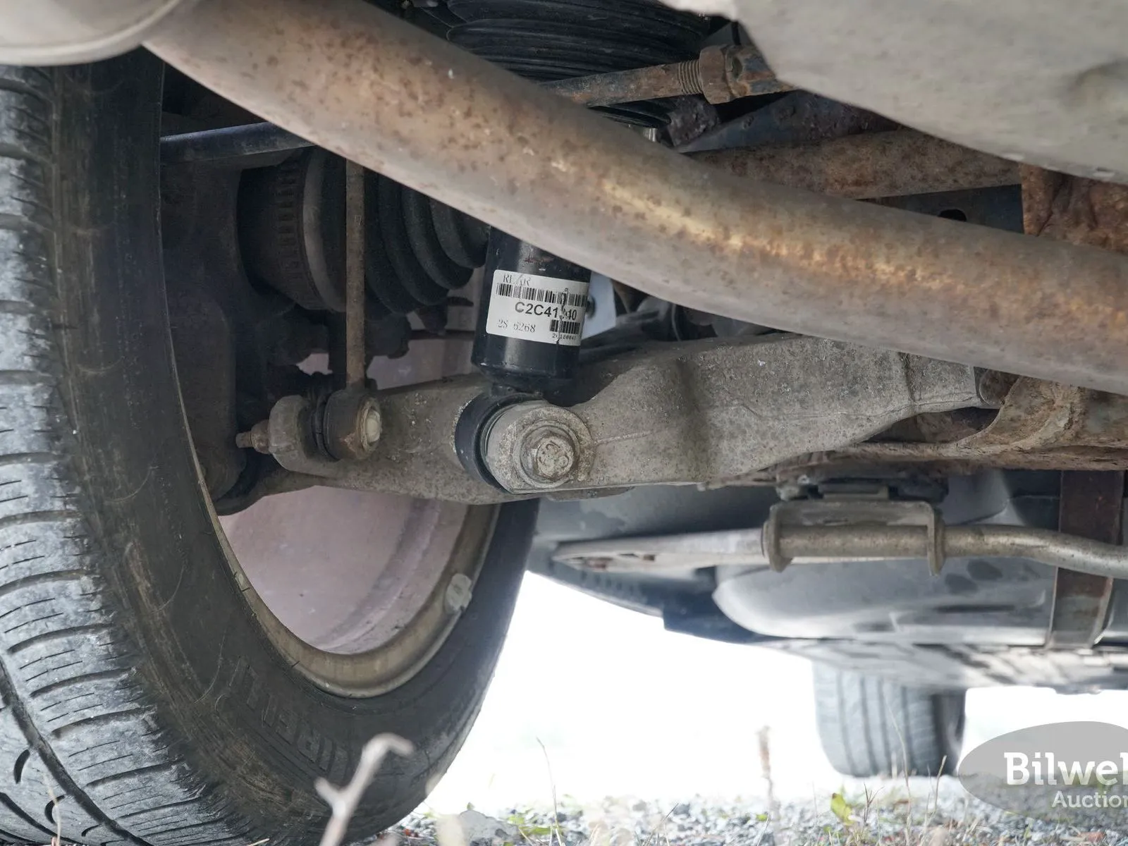 Vehicle image 19