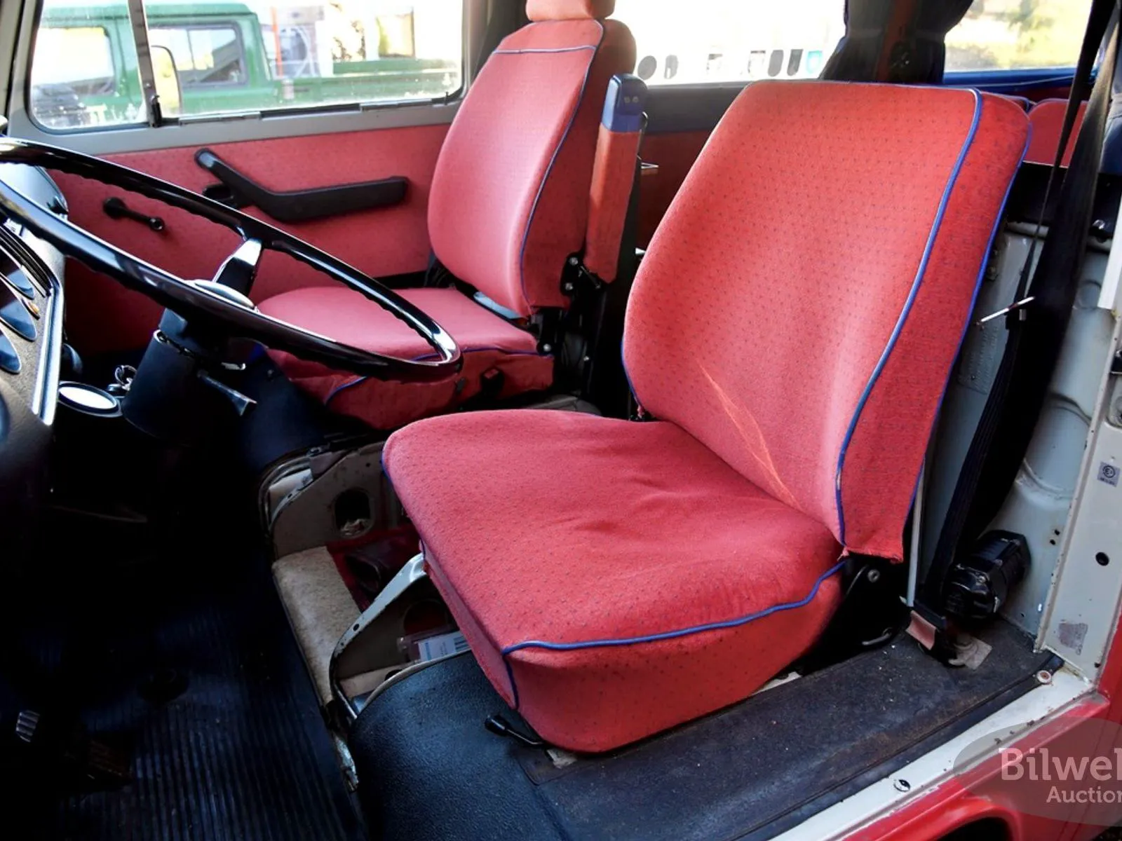 Vehicle image 36