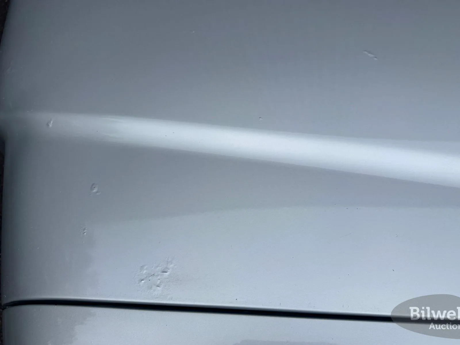 Vehicle image 101