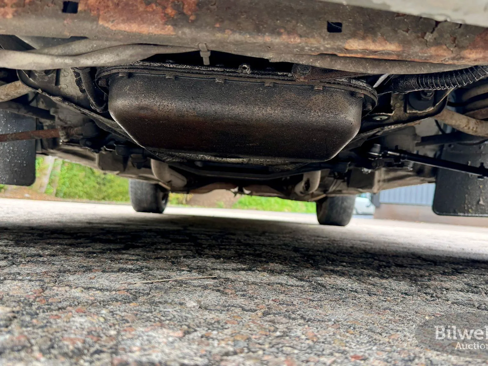 Vehicle image 104
