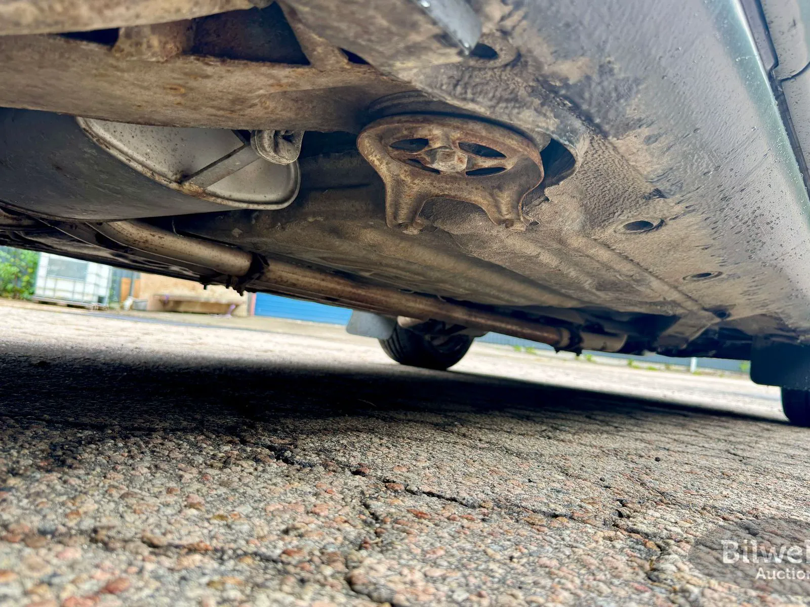 Vehicle image 115