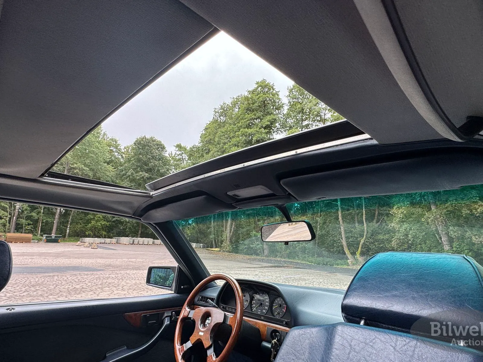 Vehicle image 40