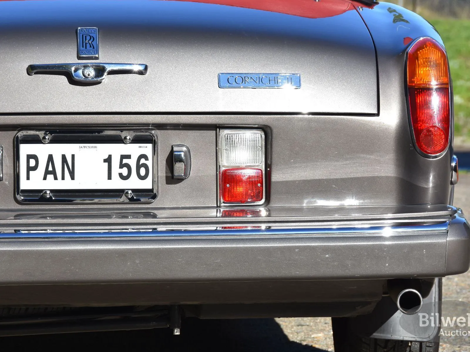 Vehicle image 26