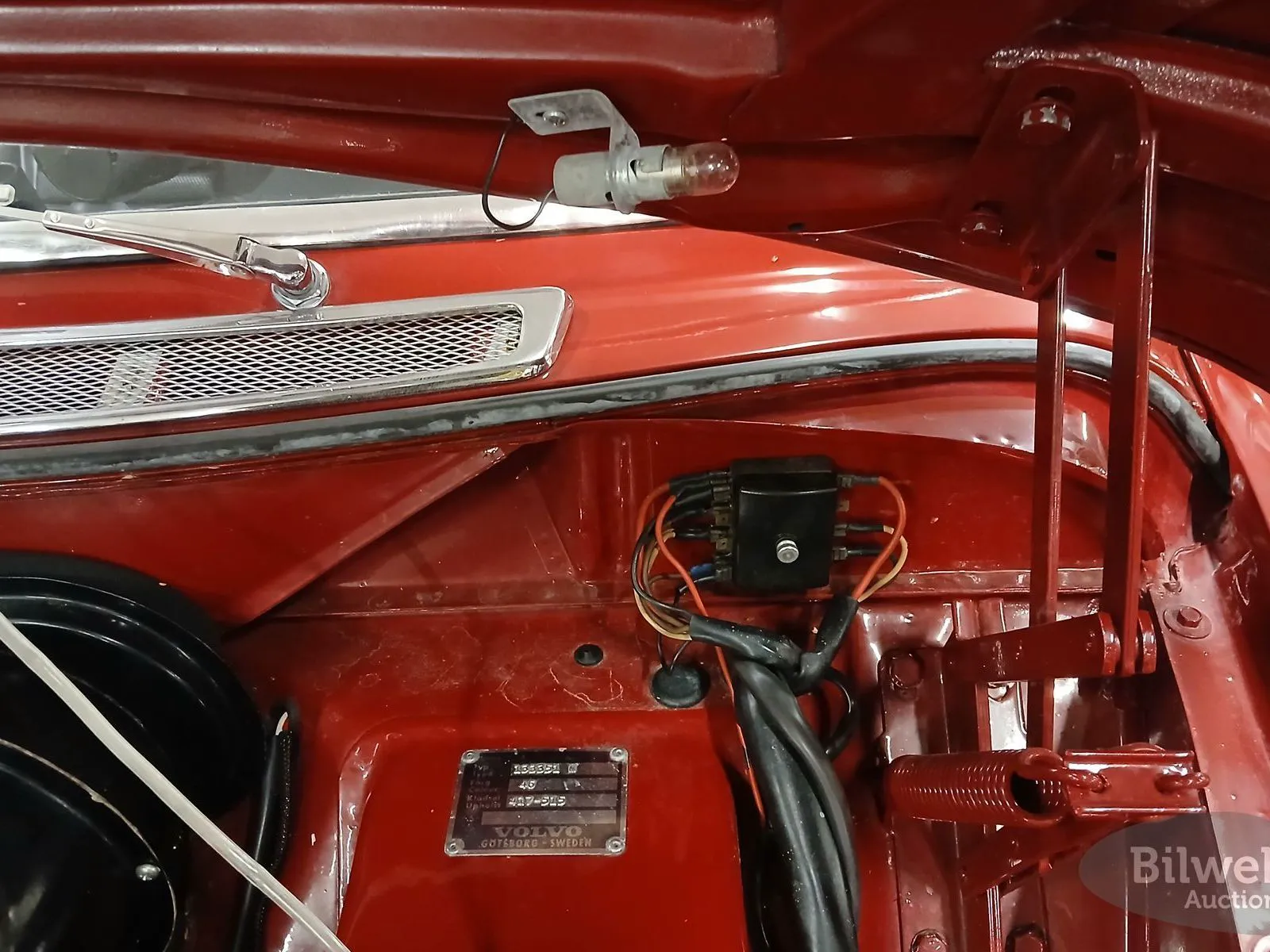 Vehicle image 18