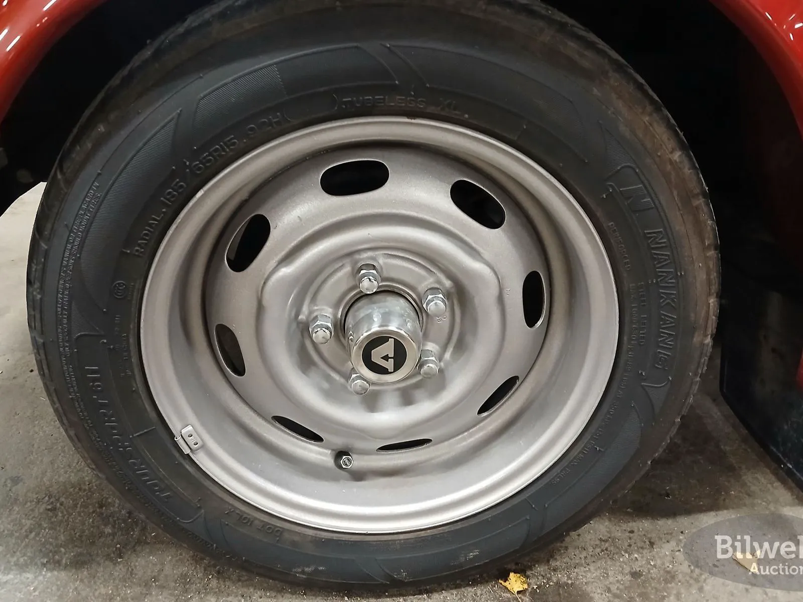 Vehicle image 20