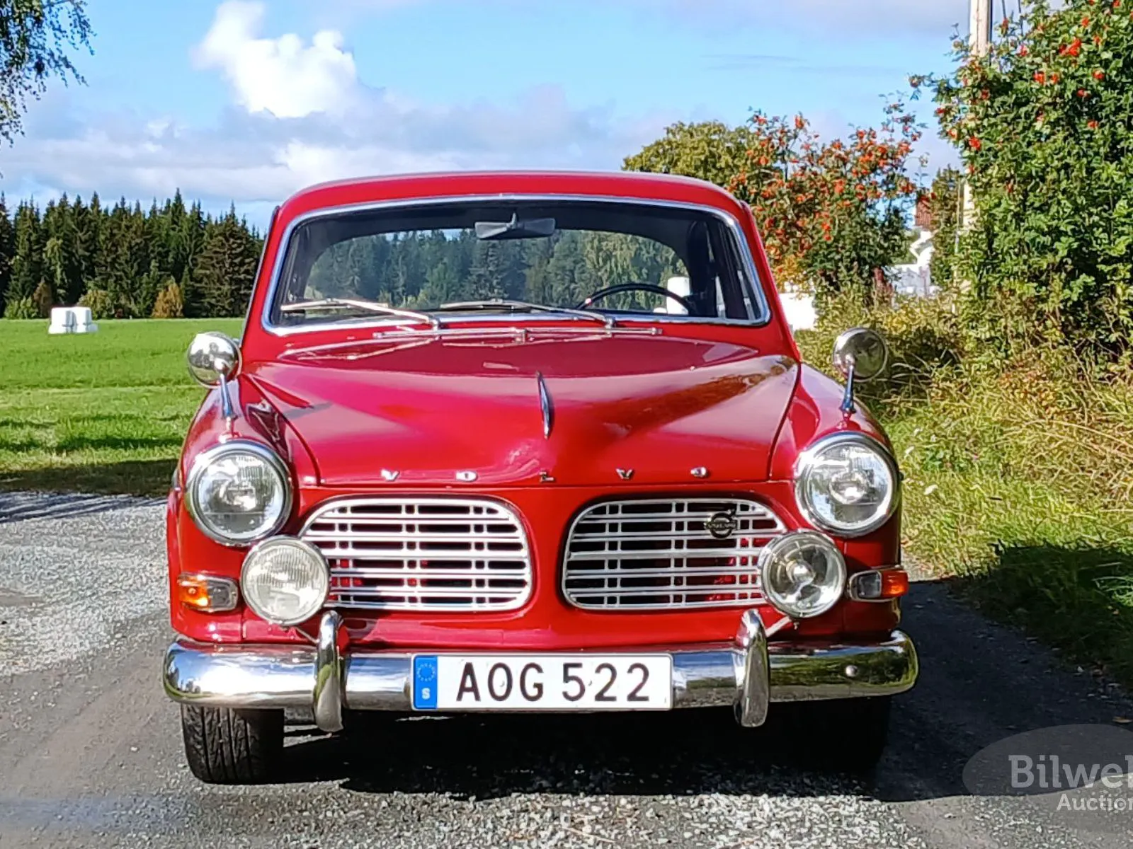 Vehicle image 8