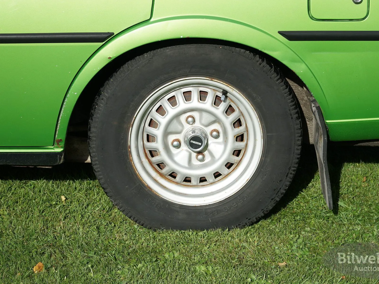 Vehicle image 8