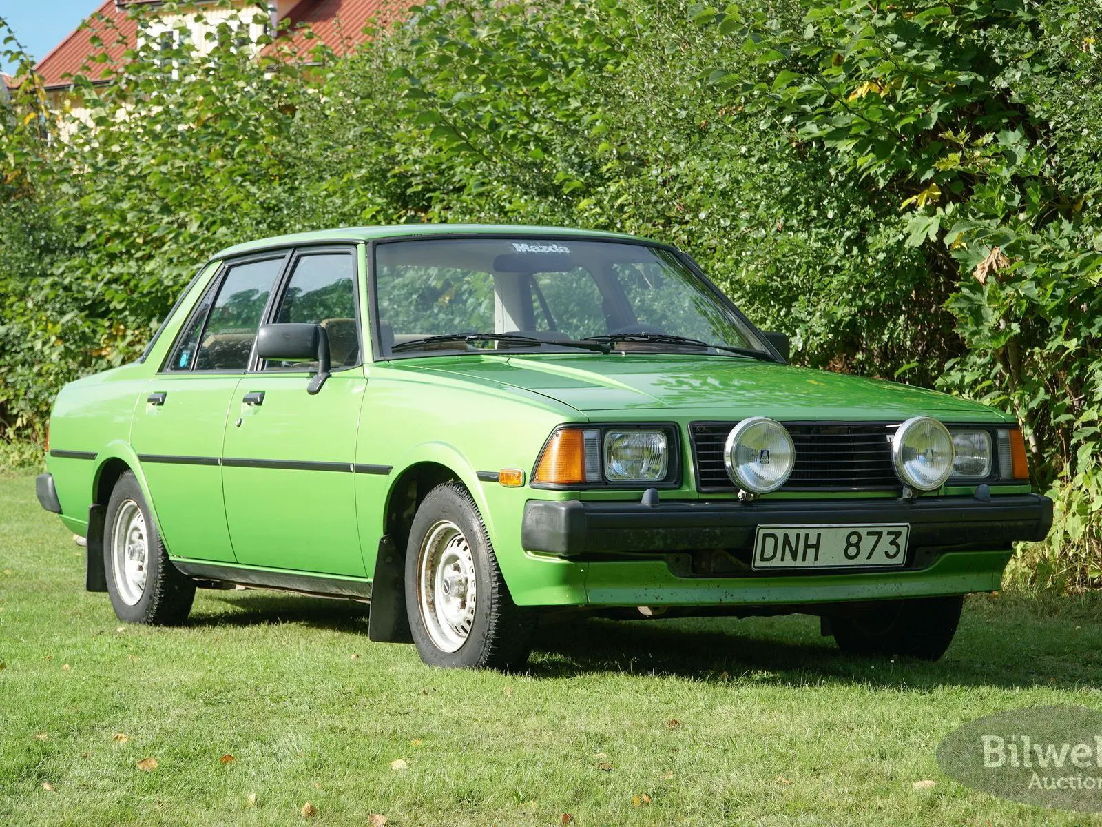 Vehicle image 24