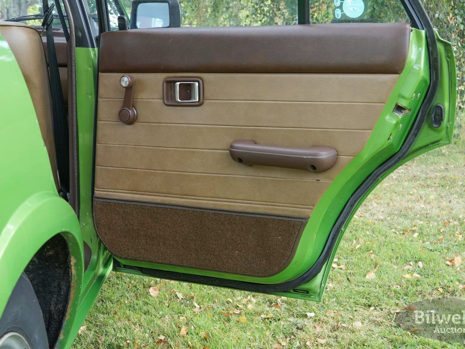 Vehicle image 38