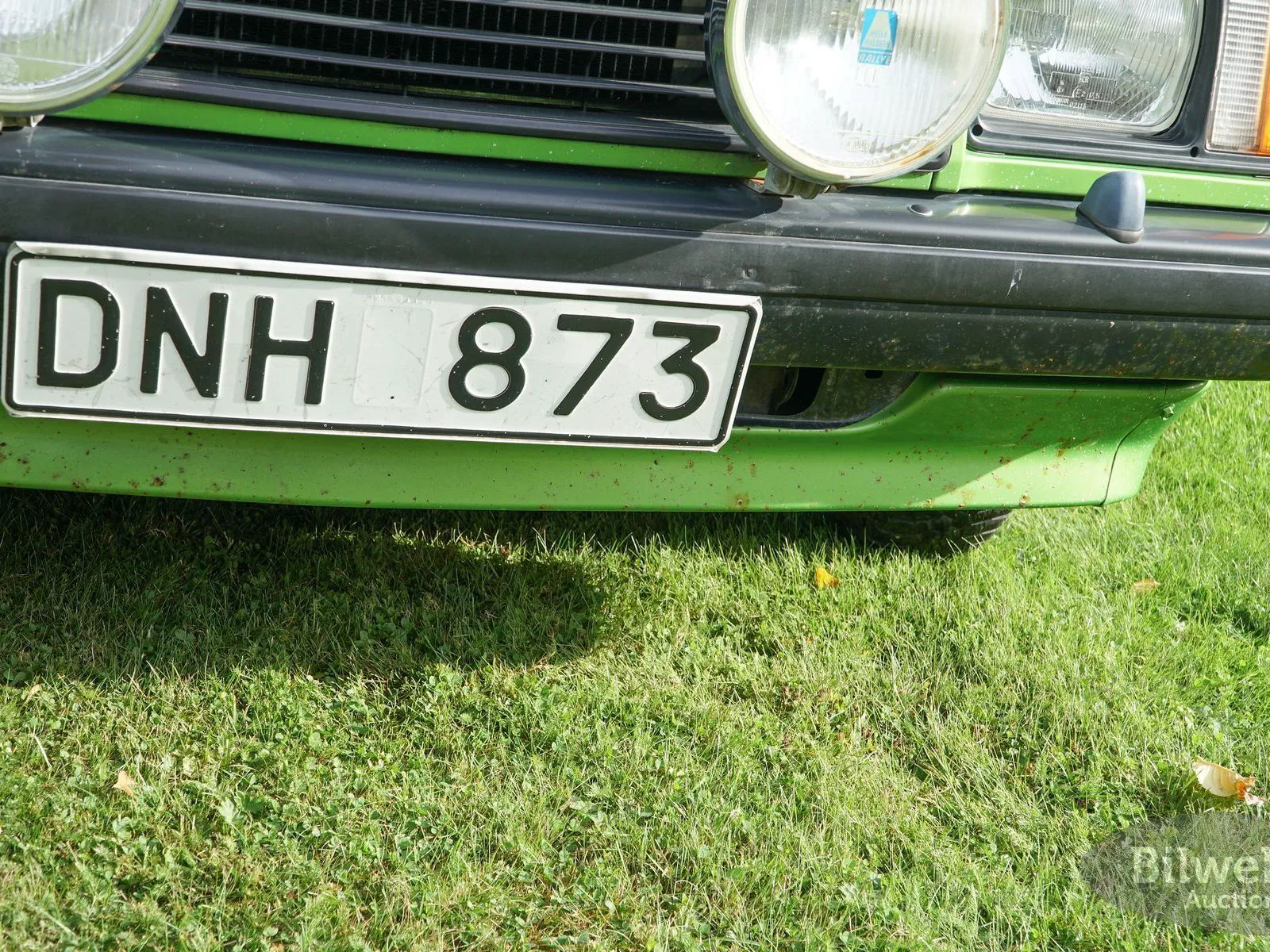 Vehicle image 13