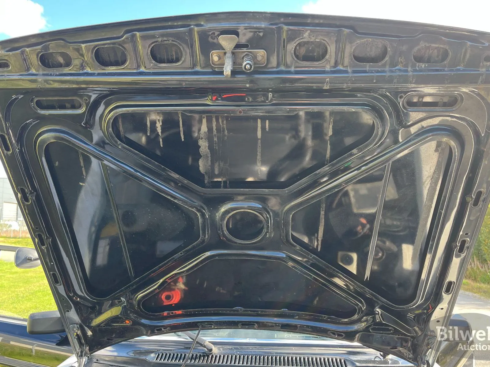 Vehicle image 38