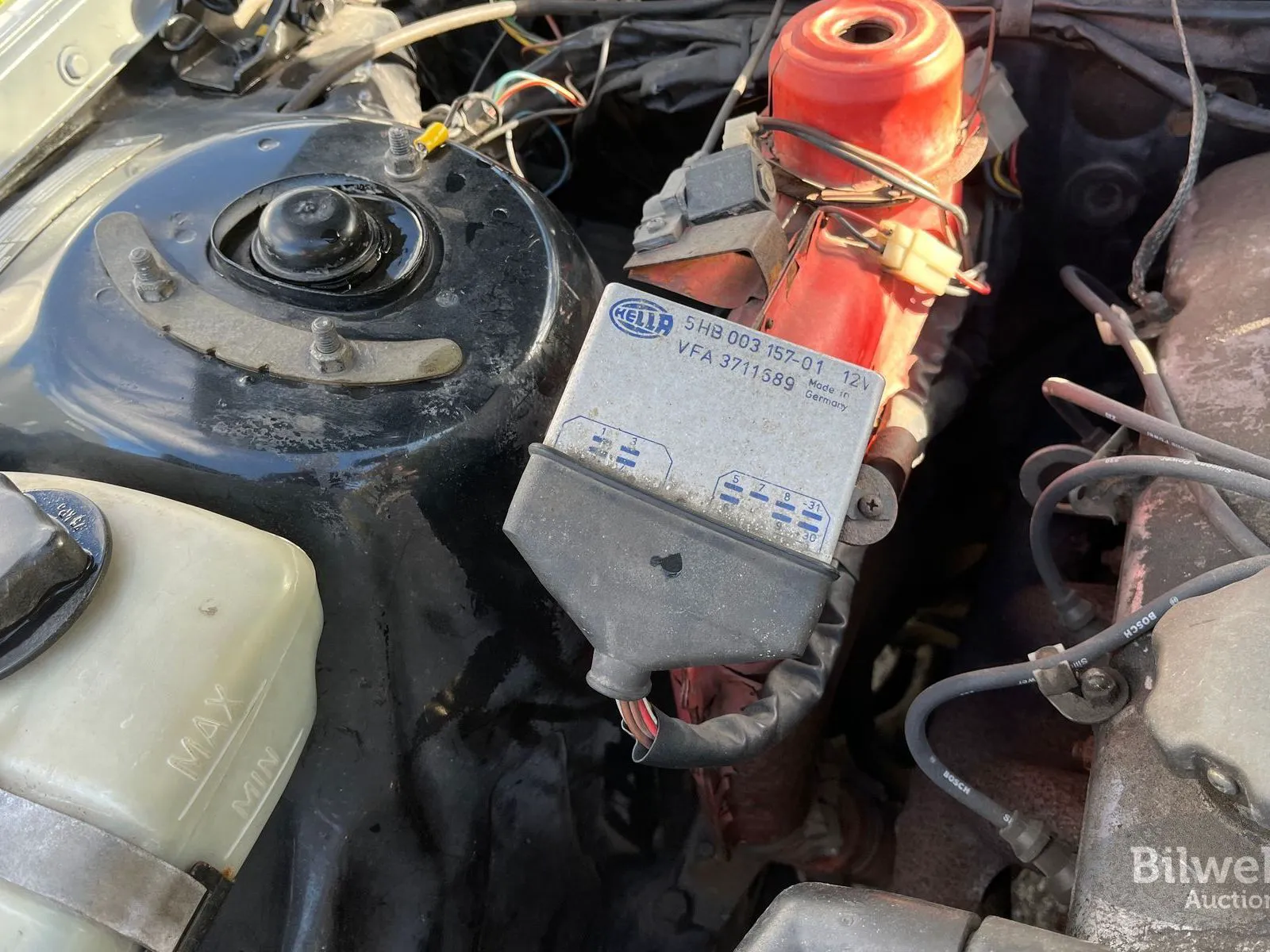 Vehicle image 21