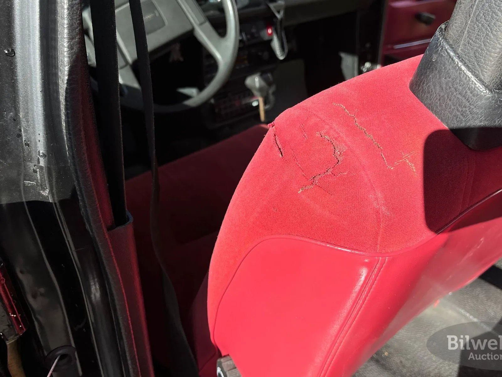 Vehicle image 60