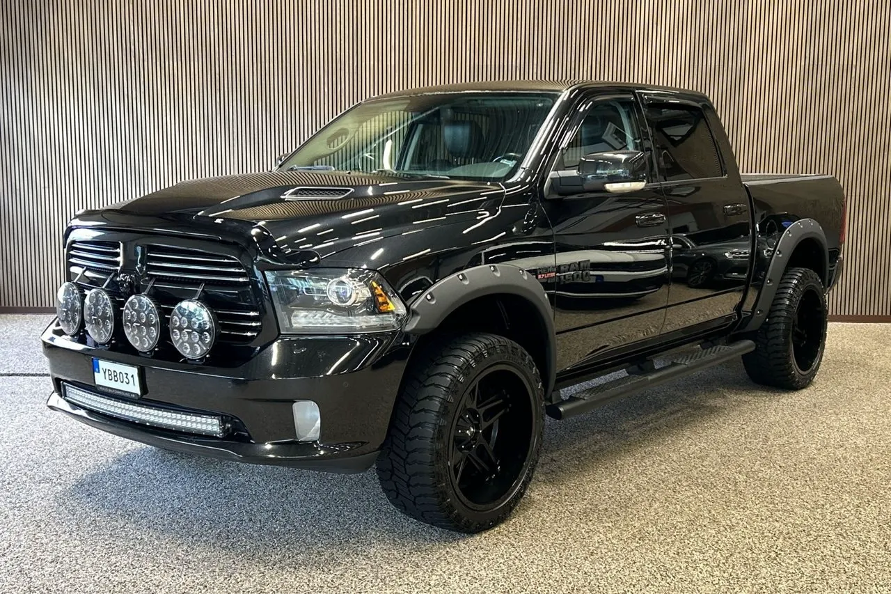 Vehicle image 1