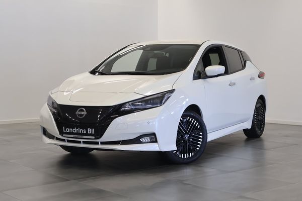 Nissan Leaf N-Connecta 40 kwh 360°Kam V-Hjul Värmepump - 2023