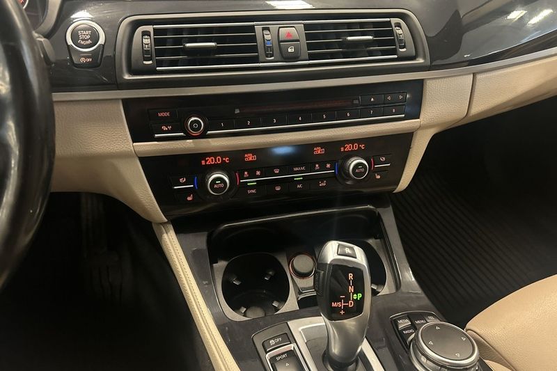 BMW 520 bild 19